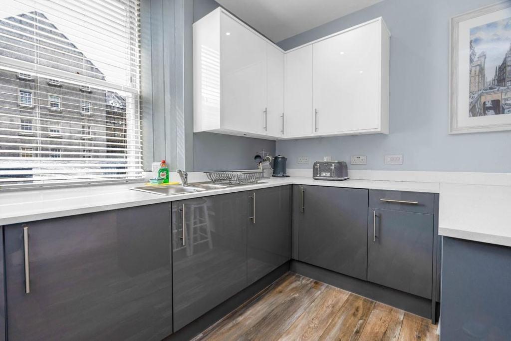 Guestready - Lovely Nest In The Old Town Эдинбург Экстерьер фото